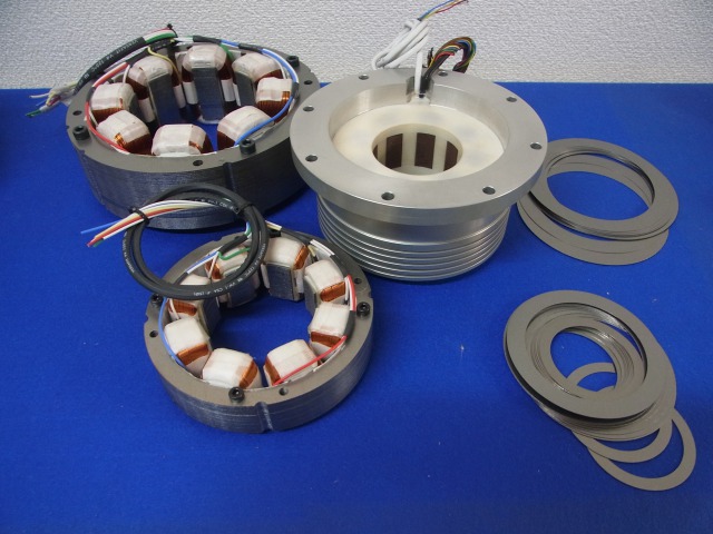 Active magnetic bearing